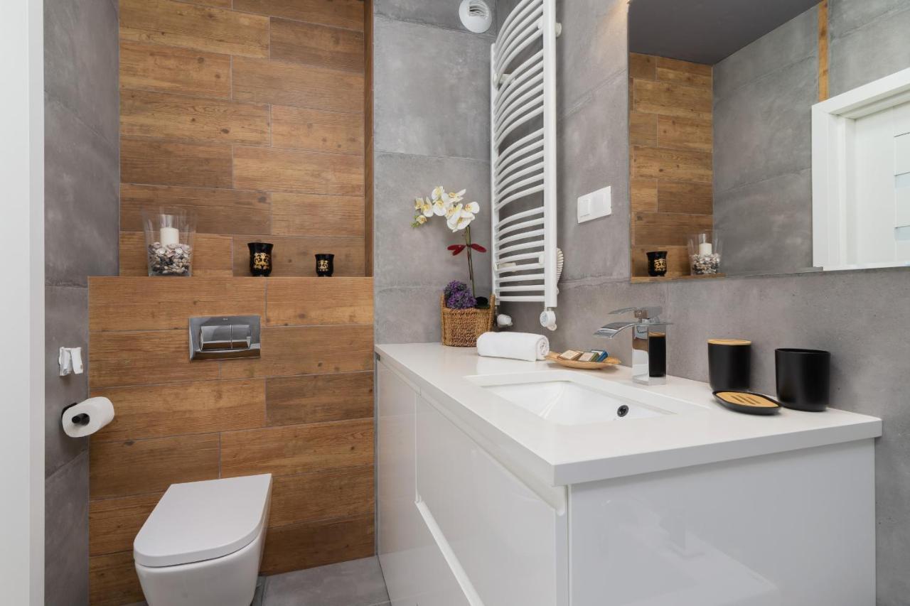 Krowodrza Apartment Premium With Balcony By Renters Prestige คราคูฟ ภายนอก รูปภาพ